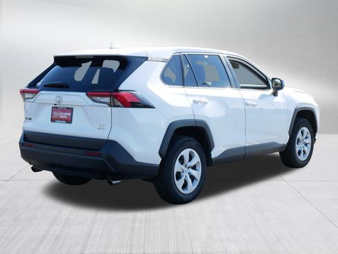 Certified 2025 Toyota RAV4 LE AWD/4WD image 7