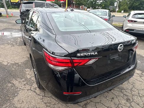 Used 2023 Nissan Sentra SV FWD image 7