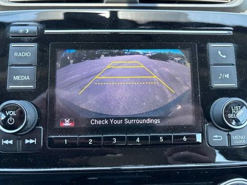 Used 2017 Honda CR-V LX image 15
