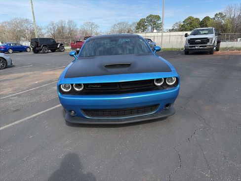 Used 2023 Dodge Challenger R/T Scat Pack w/ T/A Package image 2