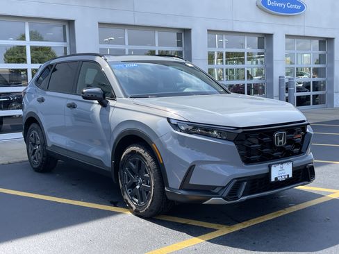 Certified 2026 Honda CR-V TrailSport image 1
