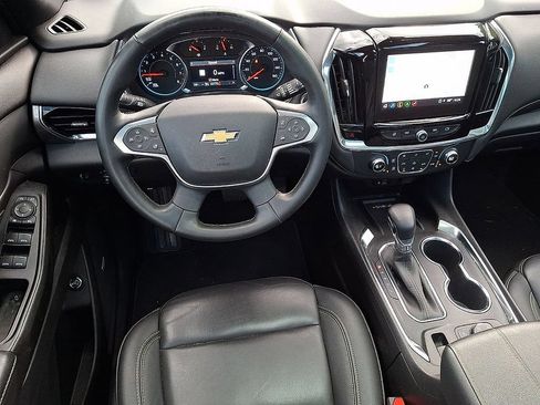 Certified 2023 Chevrolet Traverse LT w/ LT Premium Package AWD/4WD image 11