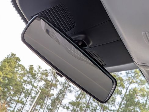 Used 2023 Mercedes-Benz Metris Passenger image 28