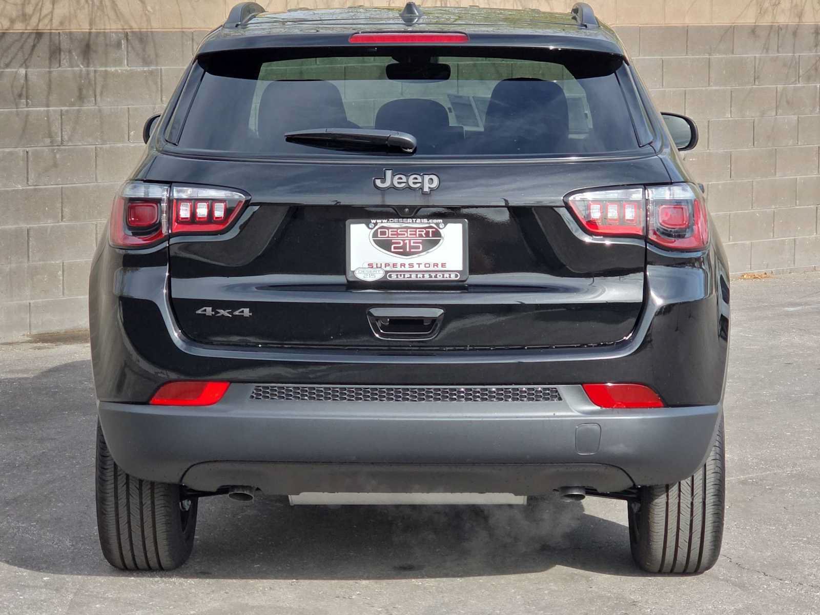 New 2026 Jeep Compass Latitude AWD/4WD image 7