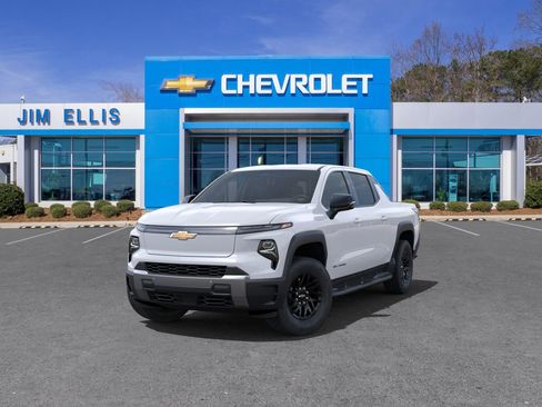 New 2025 Chevrolet Silverado EV LT image 44