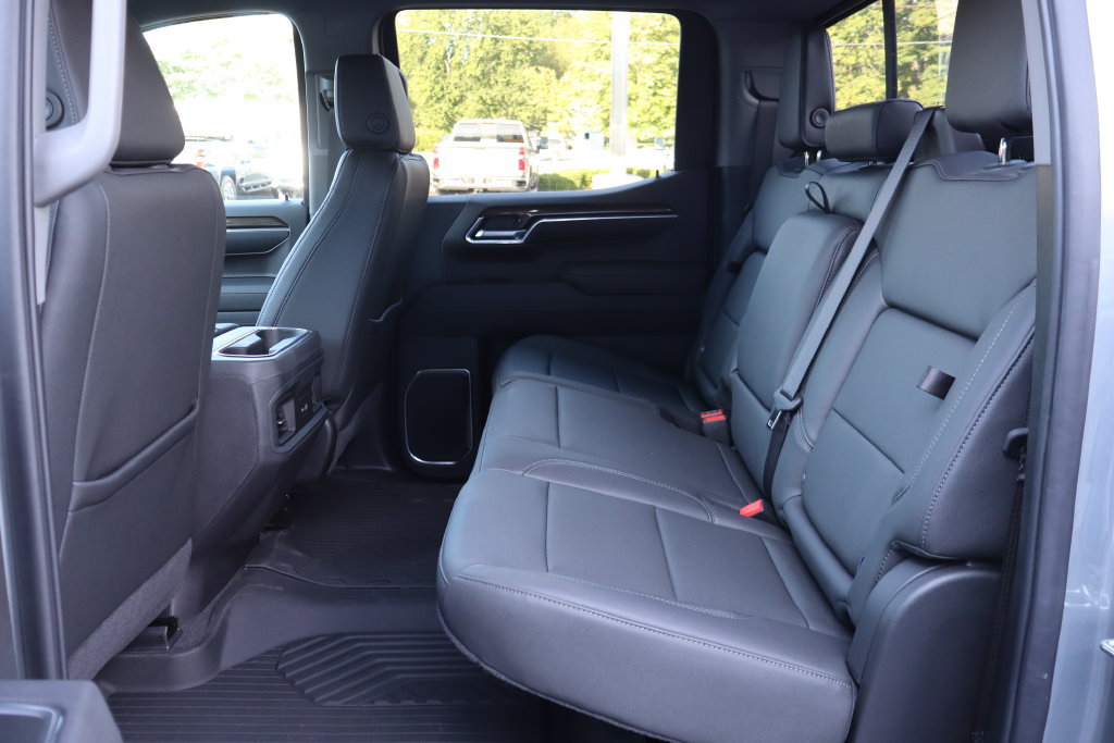 Used 2026 Chevrolet Silverado 1500 LT Trail Boss w/ LT Trail Boss Premium Package AWD/4WD image 22