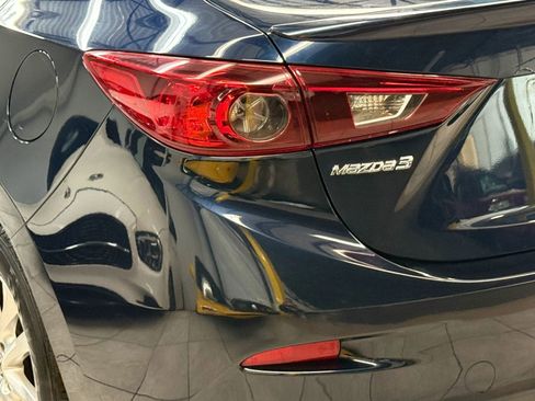 Used 2016 MAZDA MAZDA3 i Touring w/ Popular Equipment Package image 12