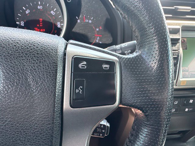 Used 2011 Toyota 4Runner Limited AWD/4WD image 19