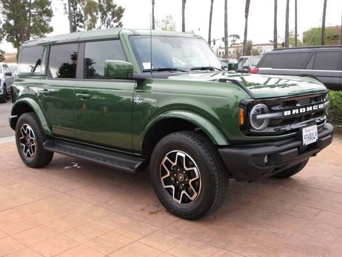 Certified 2025 Ford Bronco Outer Banks image 6