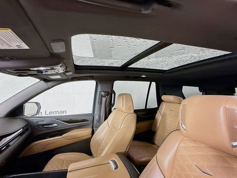 Used 2021 Cadillac Escalade Sport image 23