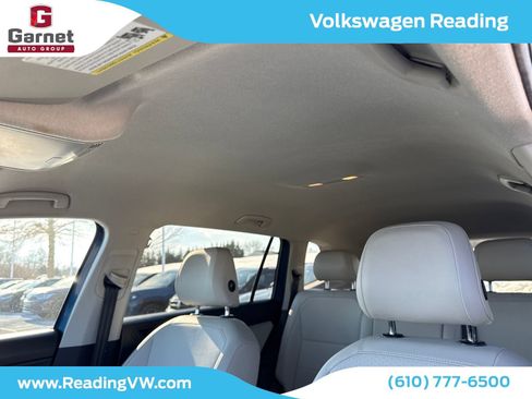 Used 2019 Volkswagen Tiguan SE image 20