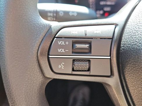 Certified 2025 Honda Accord LX image 22