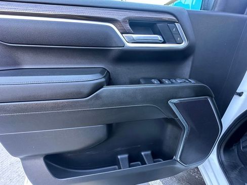 Certified 2025 Chevrolet Silverado 1500 LT AWD/4WD image 18