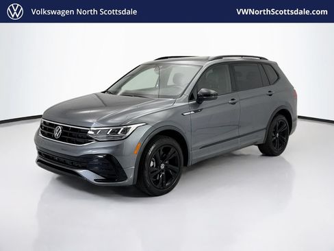 Certified 2024 Volkswagen Tiguan SE R-Line AWD/4WD image 1