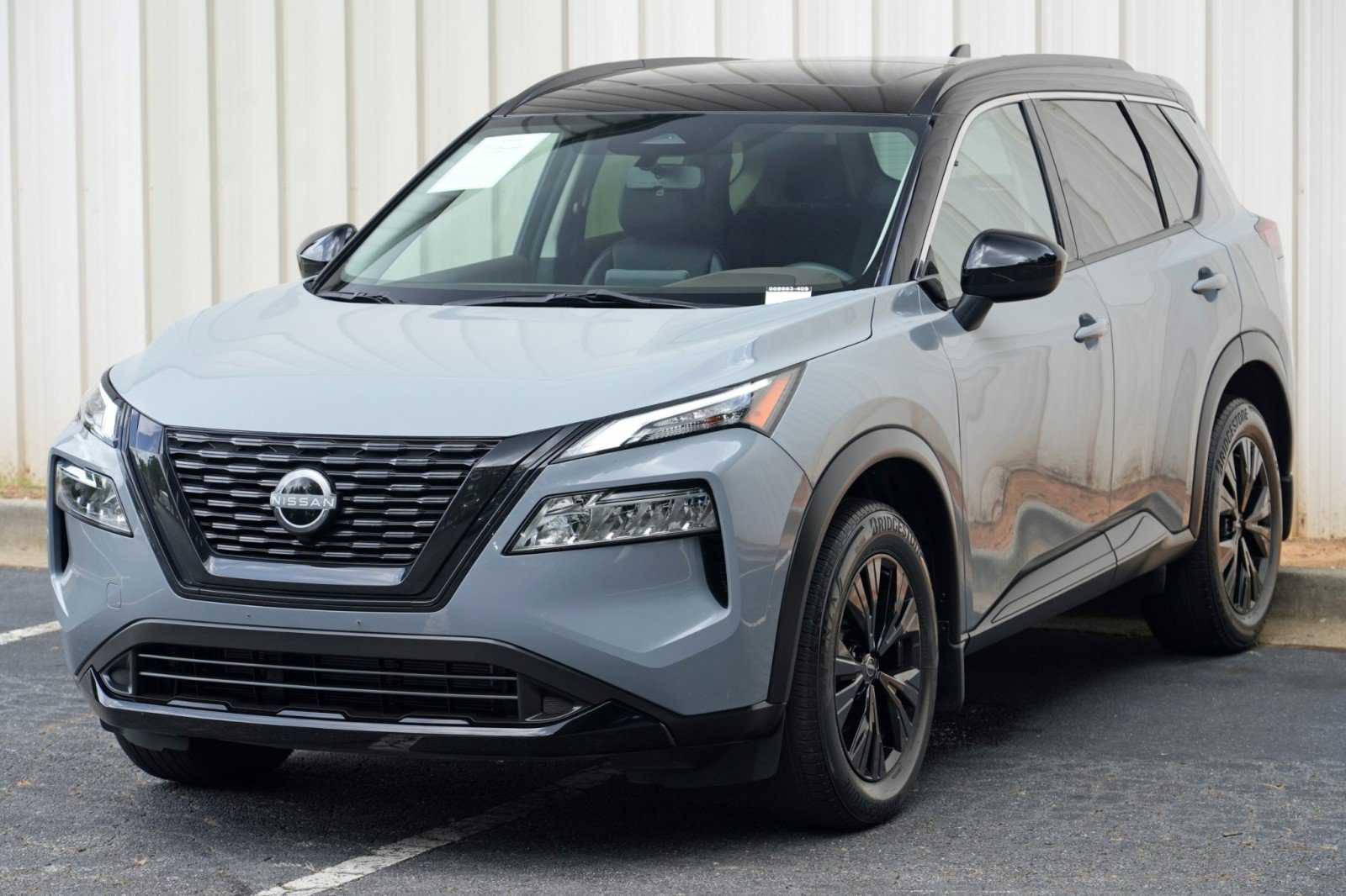 Used 2023 Nissan Rogue SV w/ SV Premium B Package FWD image 43