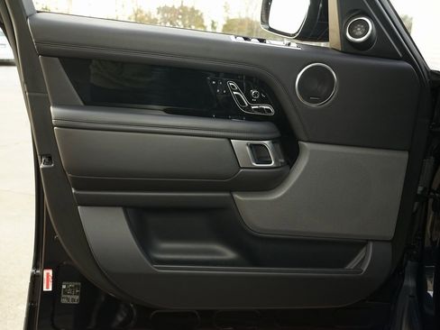 Used 2019 Land Rover Range Rover Supercharged image 26