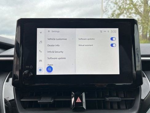 Used 2024 Toyota Corolla LE image 23