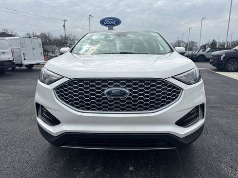 Used 2024 Ford Edge SEL w/ Convenience Package image 3