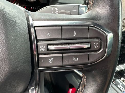 Used 2024 GMC Acadia AT4 w/ Super Cruise Package AWD/4WD image 10