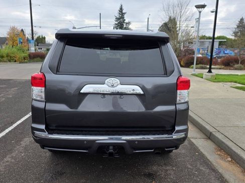 Used 2011 Toyota 4Runner SR5 AWD/4WD image 6