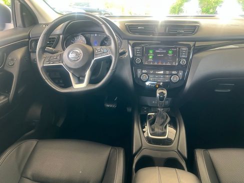 Certified 2022 Nissan Rogue Sport SL w/ Premium Package AWD/4WD image 16