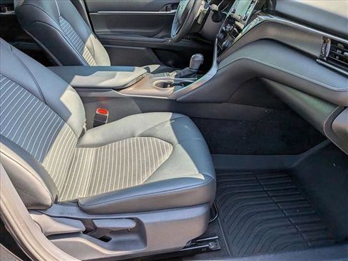 Used 2024 Toyota Camry SE w/ Convenience Package FWD image 20