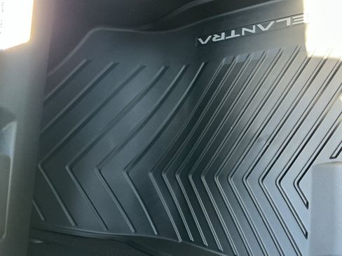 New 2026 Hyundai Elantra SE image 16