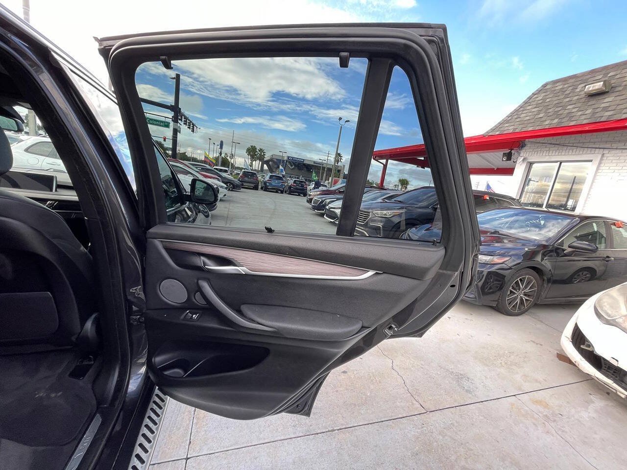 Used 2017 BMW X5 xDrive35i AWD/4WD image 6