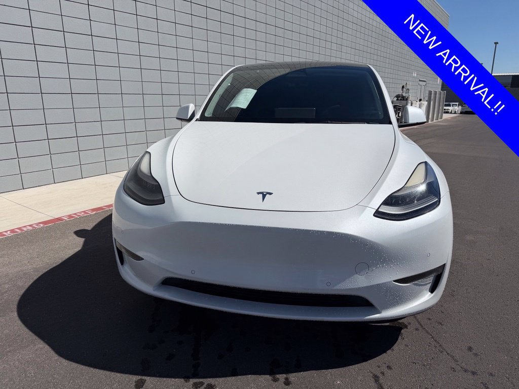 Used 2022 Tesla Model Y Performance AWD/4WD image 3