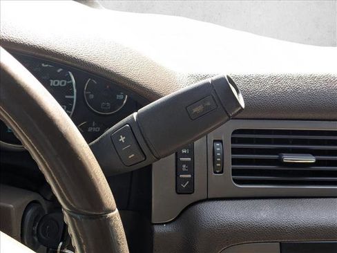 Used 2011 Chevrolet Tahoe LT w/ Luxury Package image 12