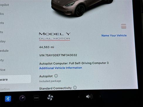 Used 2022 Tesla Model Y Performance image 11
