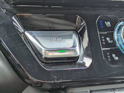 Used 2024 GMC Sierra 1500 AT4 w/ Technology Package AWD/4WD image 30