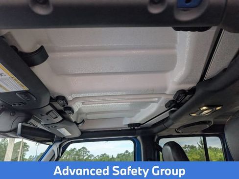 Used 2022 Jeep Wrangler Unlimited Sahara w/ Safety Group AWD/4WD image 18