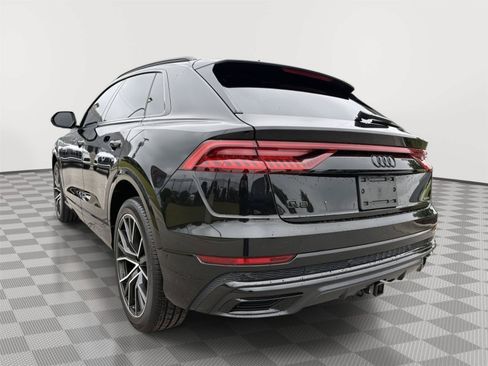 Used 2022 Audi Q8 Prestige w/ Prestige Package AWD/4WD image 3