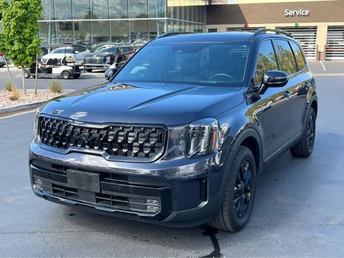 Used 2025 Kia Telluride SX Prestige X-Pro AWD/4WD image 2