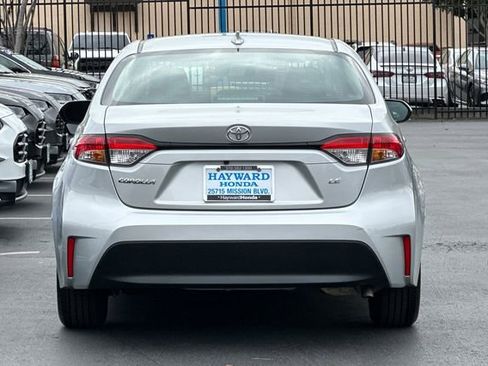 Used 2025 Toyota Corolla LE image 4