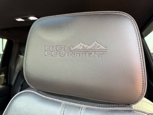 Used 2019 Chevrolet Silverado 1500 High Country w/ High Country Premium Package AWD/4WD image 35