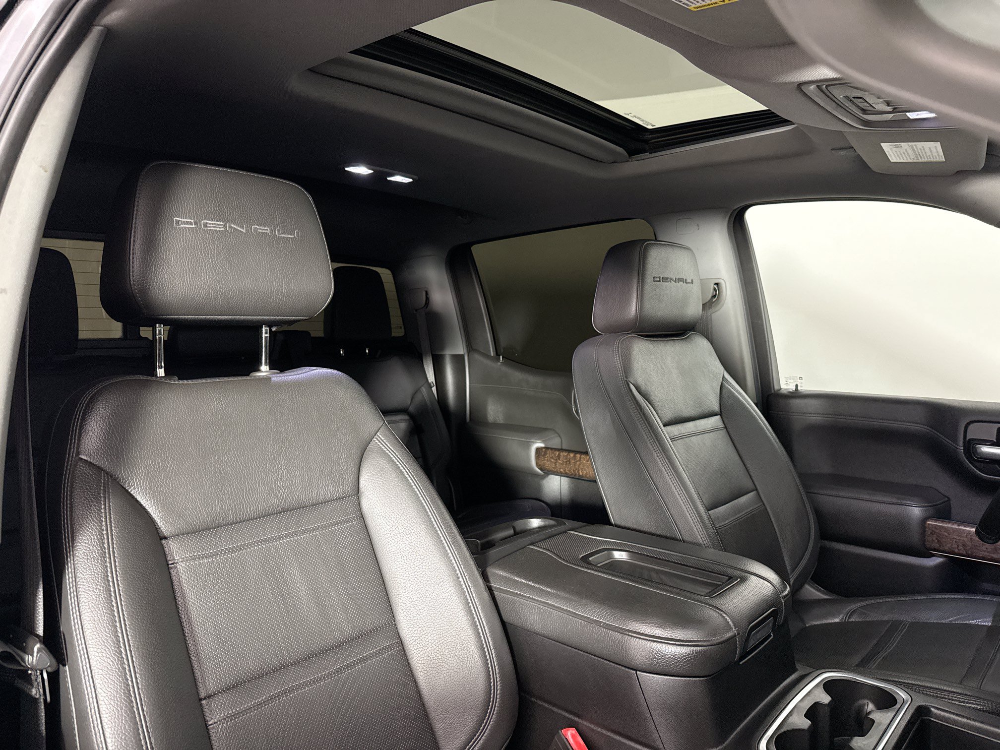 Used 2019 GMC Sierra 1500 Denali w/ Technology Package AWD/4WD image 33