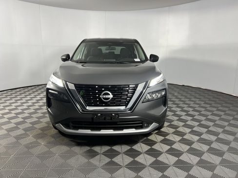 Used 2023 Nissan Rogue S image 10