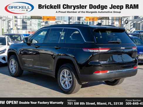 New 2025 Jeep Grand Cherokee Laredo X image 7