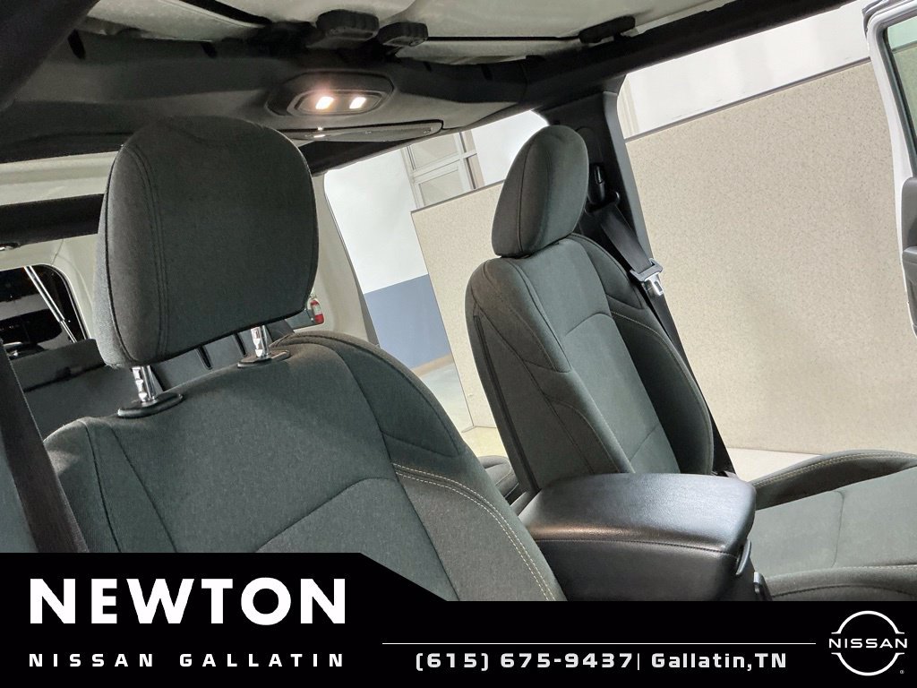 Used 2024 Jeep Wrangler Unlimited w/ Convenience Group AWD/4WD image 16