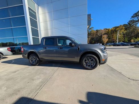 New 2025 Ford Maverick XLT w/ XLT Luxury Package image 3