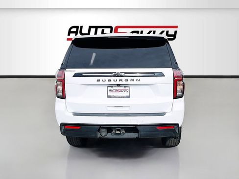 Used 2024 Chevrolet Suburban Z71 w/ Luxury Package AWD/4WD image 6