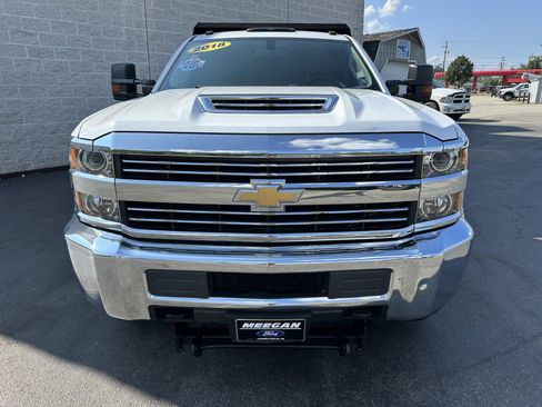 Used 2018 Chevrolet Silverado 3500 W/T w/ WT Convenience Package image 4