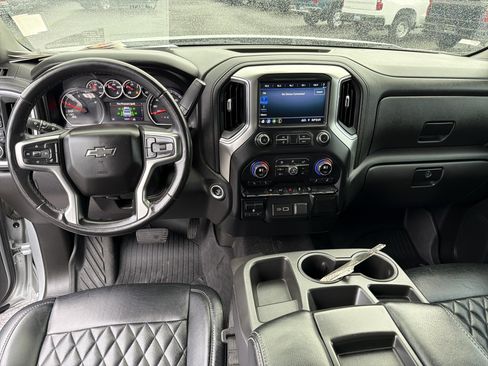 Used 2021 Chevrolet Silverado 1500 RST image 12