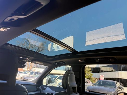 Used 2016 Volvo XC90 T6 R-Design w/ Protection Package Plus image 43