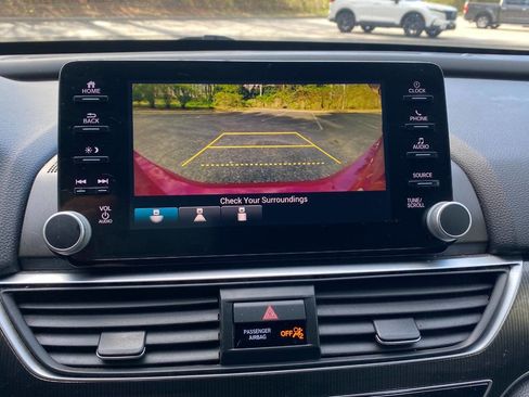 Used 2018 Honda Accord Sport image 25