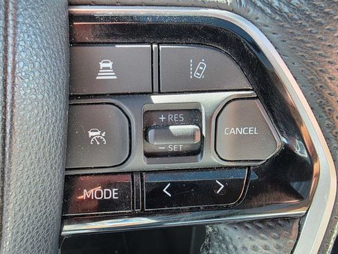 Used 2024 Toyota Tundra Capstone AWD/4WD image 31