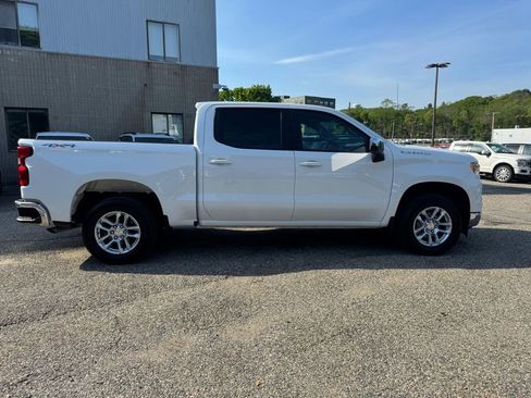 Used 2023 Chevrolet Silverado 1500 LT AWD/4WD image 8