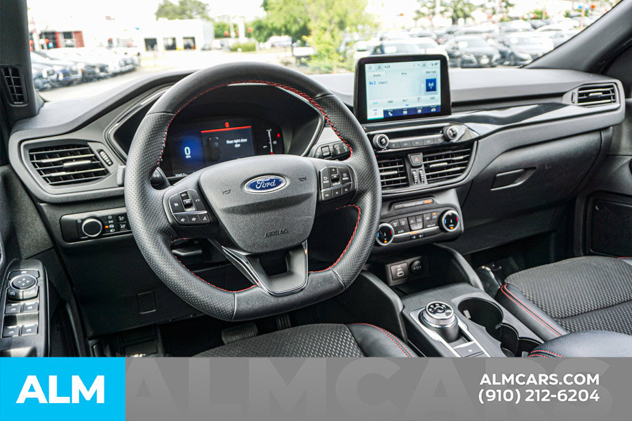 Used 2026 Ford Escape ST-Line FWD image 25